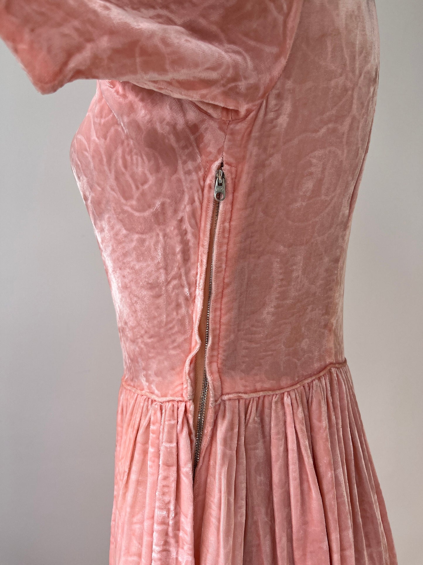 1930s 1940s Pink Velvet 'Lee Delman' Evening Gown