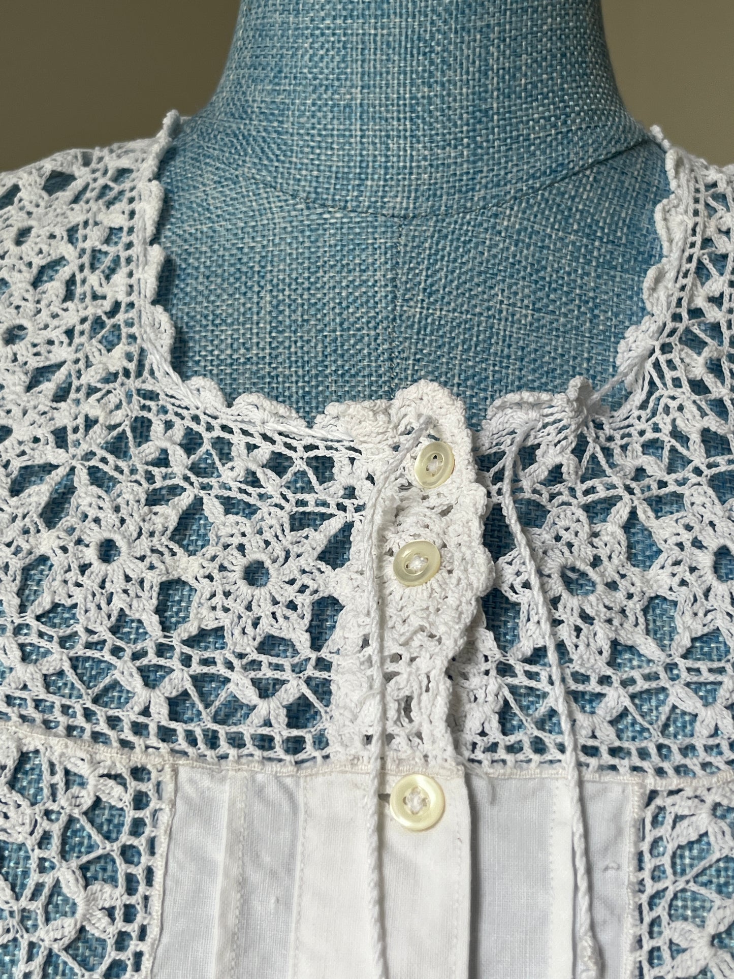 1980s does Edwardian White Cotton Nightdress