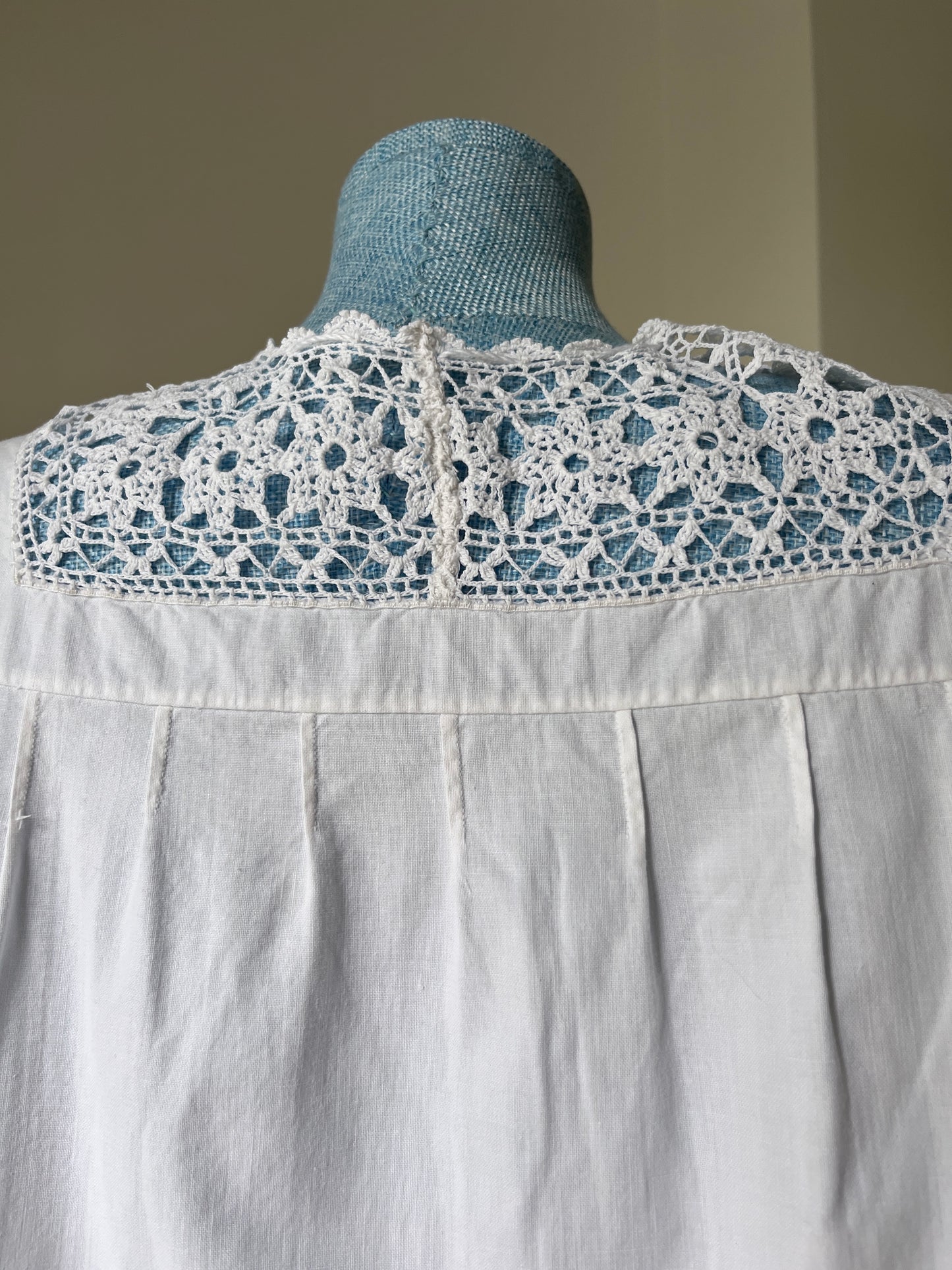 1900s Edwardian White Cotton Nightdress