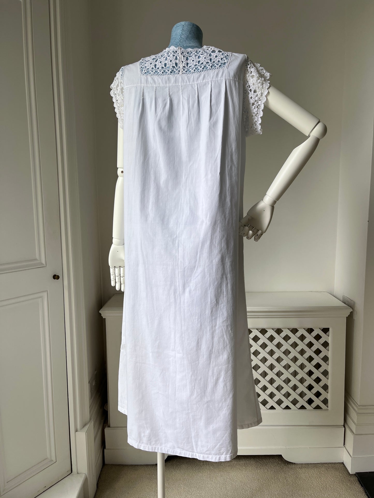1980s does Edwardian White Cotton Nightdress