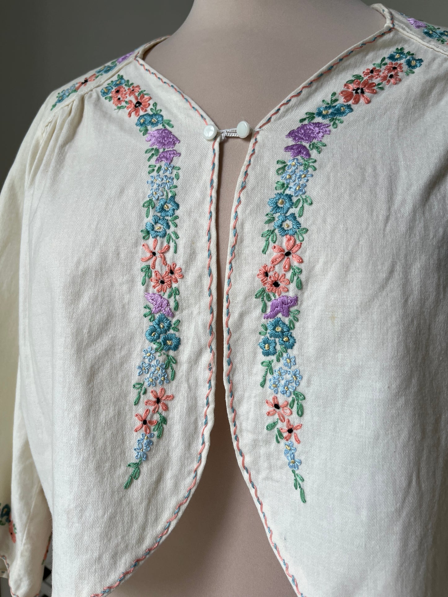 1940s Hand Embroidered Cotton Bed Jacket