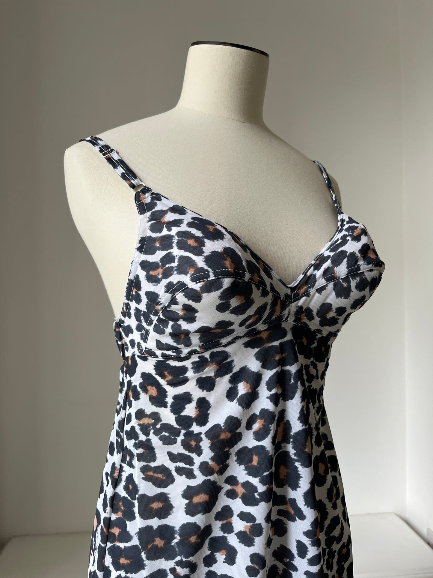 1960s *deadstock* 'Jungle Girl from Cameo' New Old Stock Slip (2)