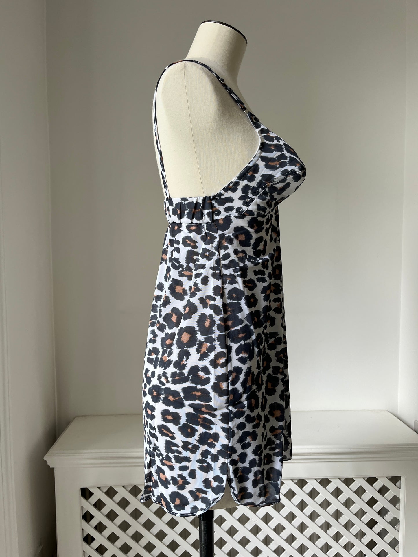 1960s *deadstock* 'Jungle Girl from Cameo' New Old Stock Slip (2)