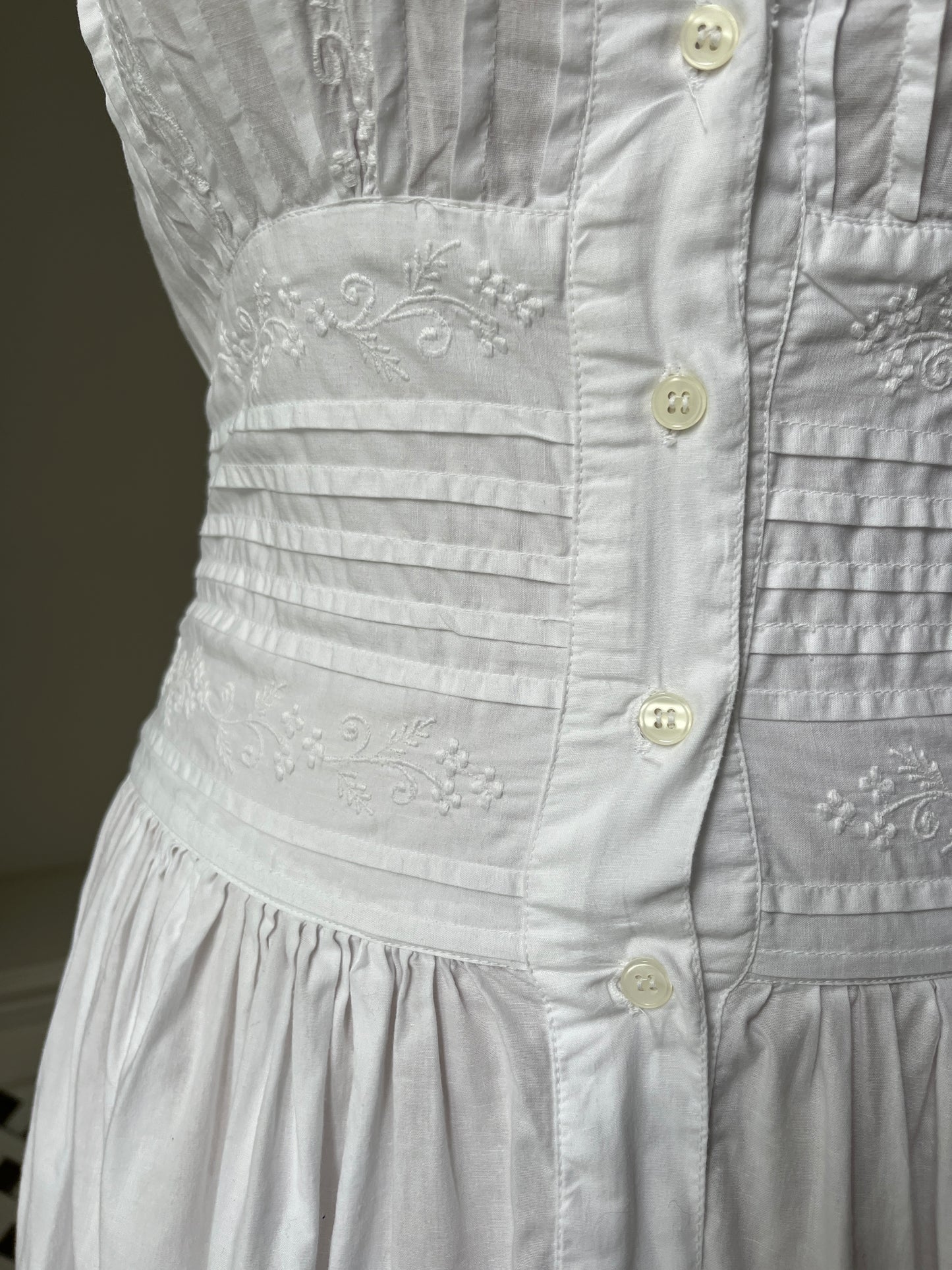 2000s White Cotton Embroidered Summer Dress