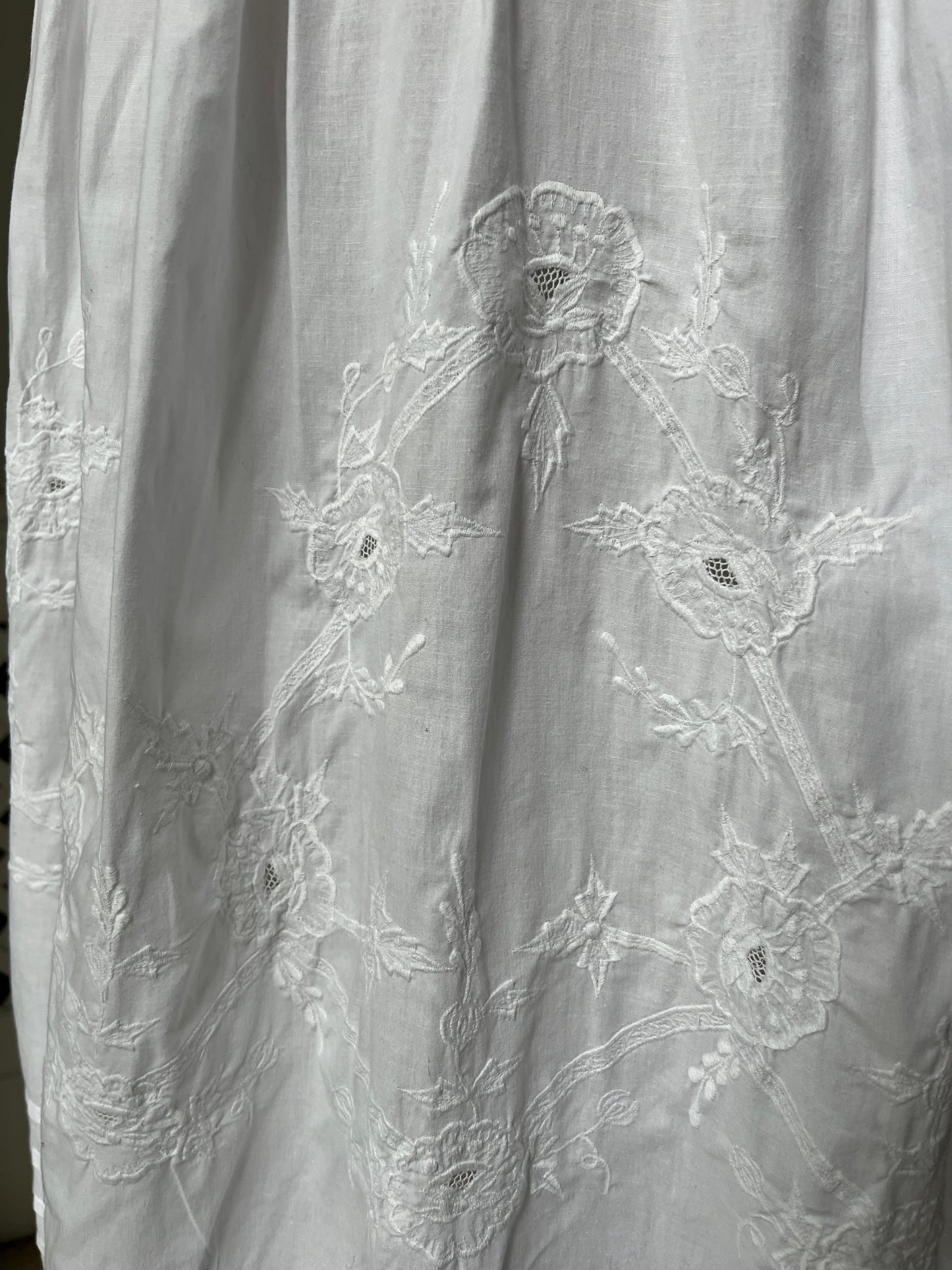 2000s White Cotton Embroidered Summer Dress