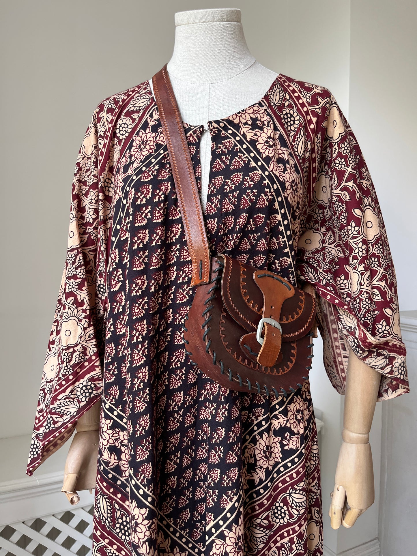 1970s Mini Leather Crossbody Mini Handbag