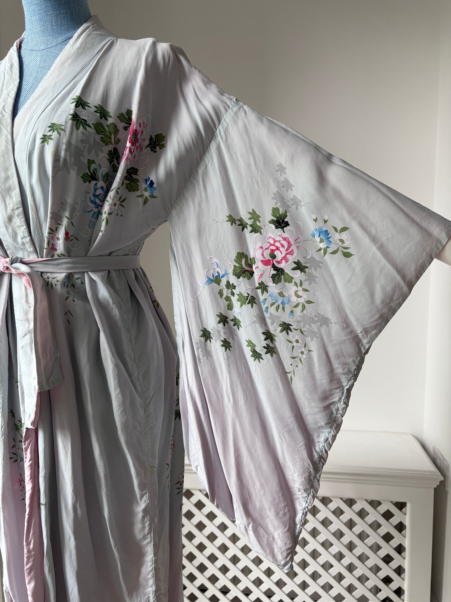 1970s Floral Kimono Housecoat