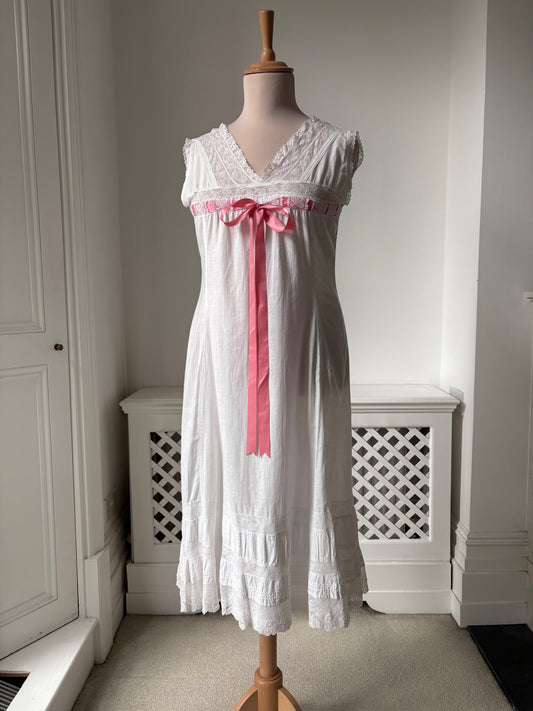 1900s 1910s Edwardian Cotton Nightdress with Ribbon