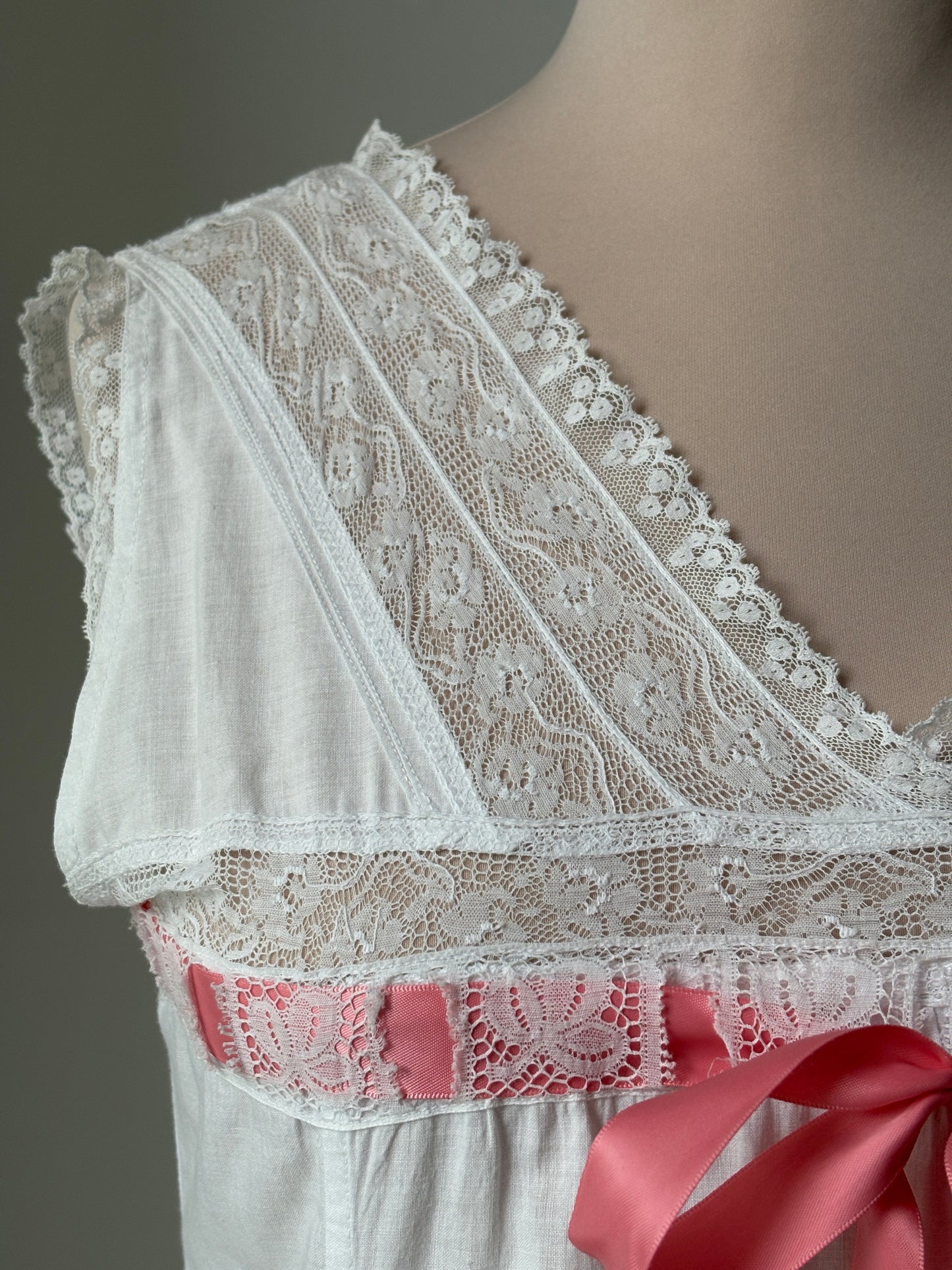 1900s 1910s Edwardian Cotton Nightdress with Ribbon