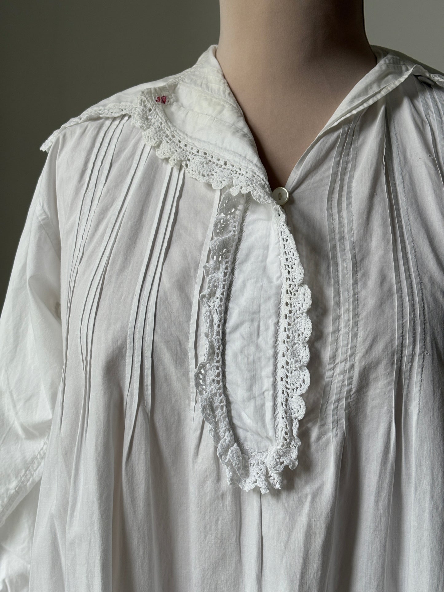 1880s Victorian Cotton Nightdress