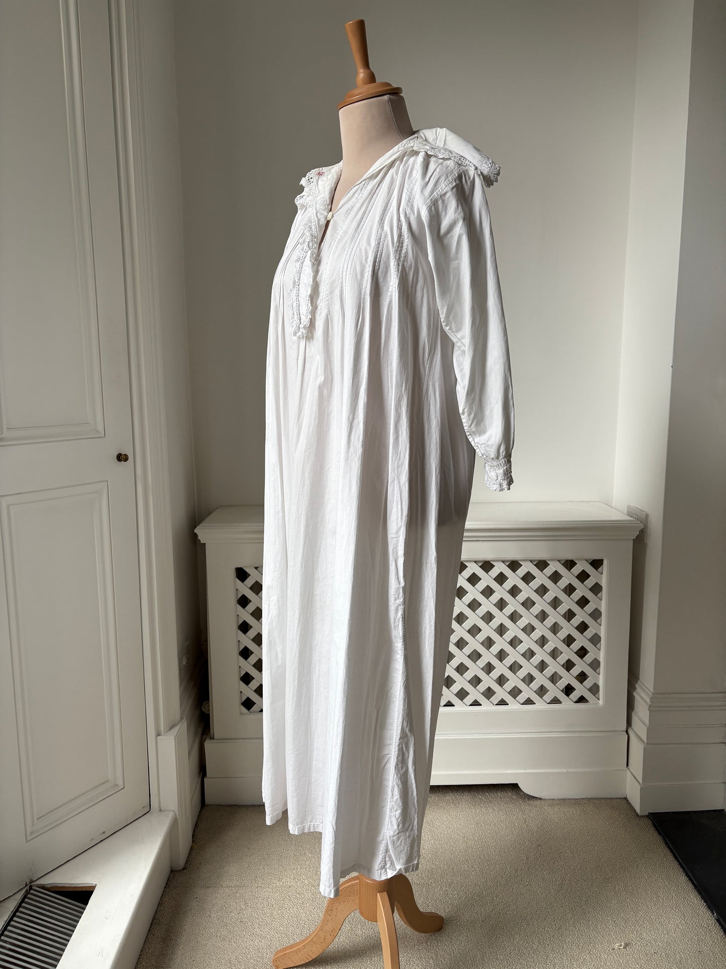 1880s Victorian Cotton Nightdress