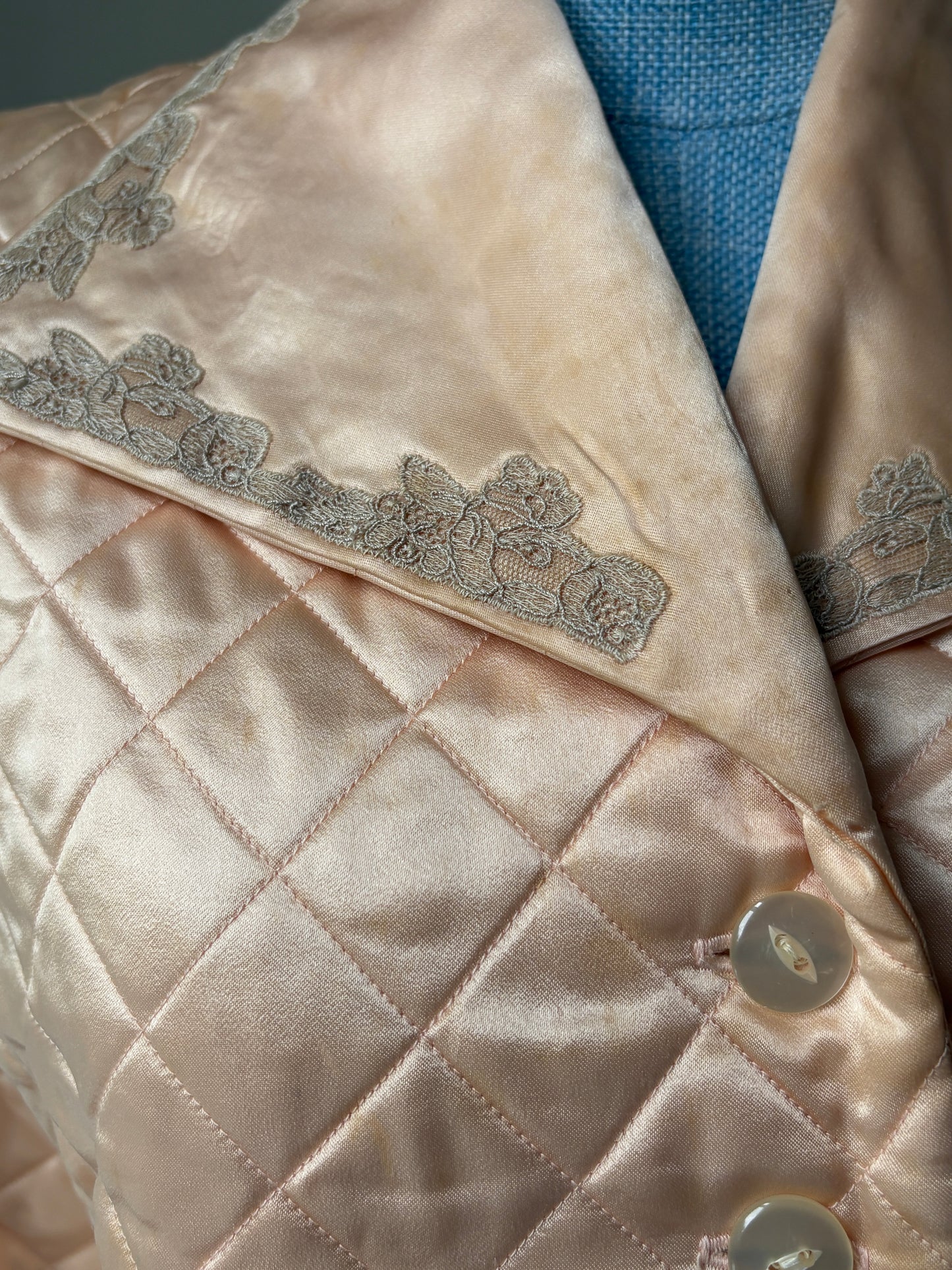 1950s Pink Quilted Bed Jacket
