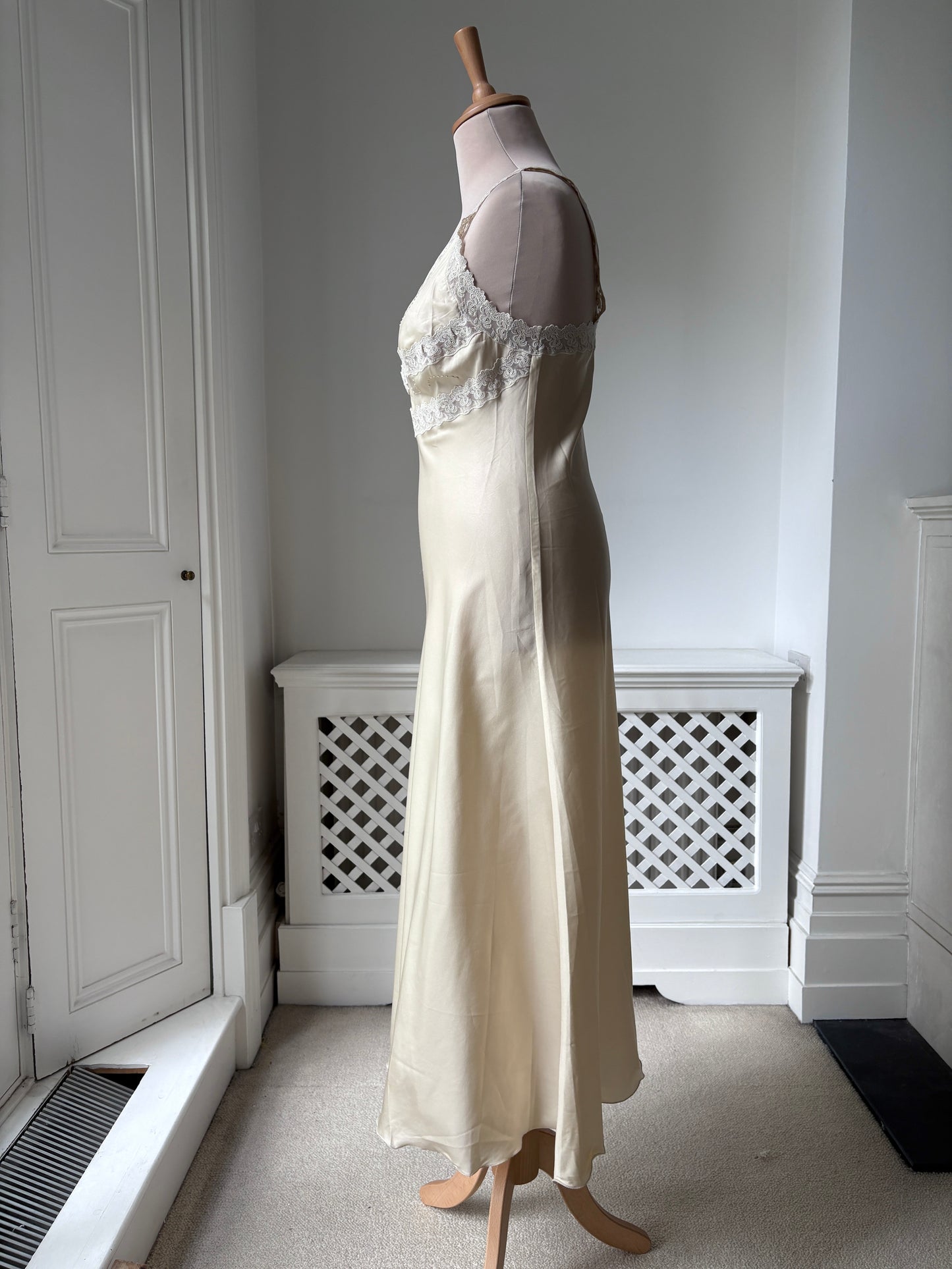 1980s Slip Nightdress and Peignoir Set