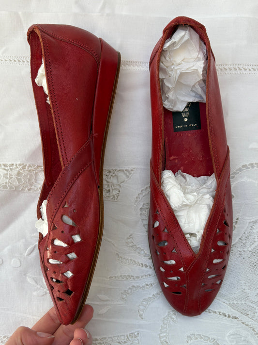 1950s 1960s Red Leather Wedge Shoes