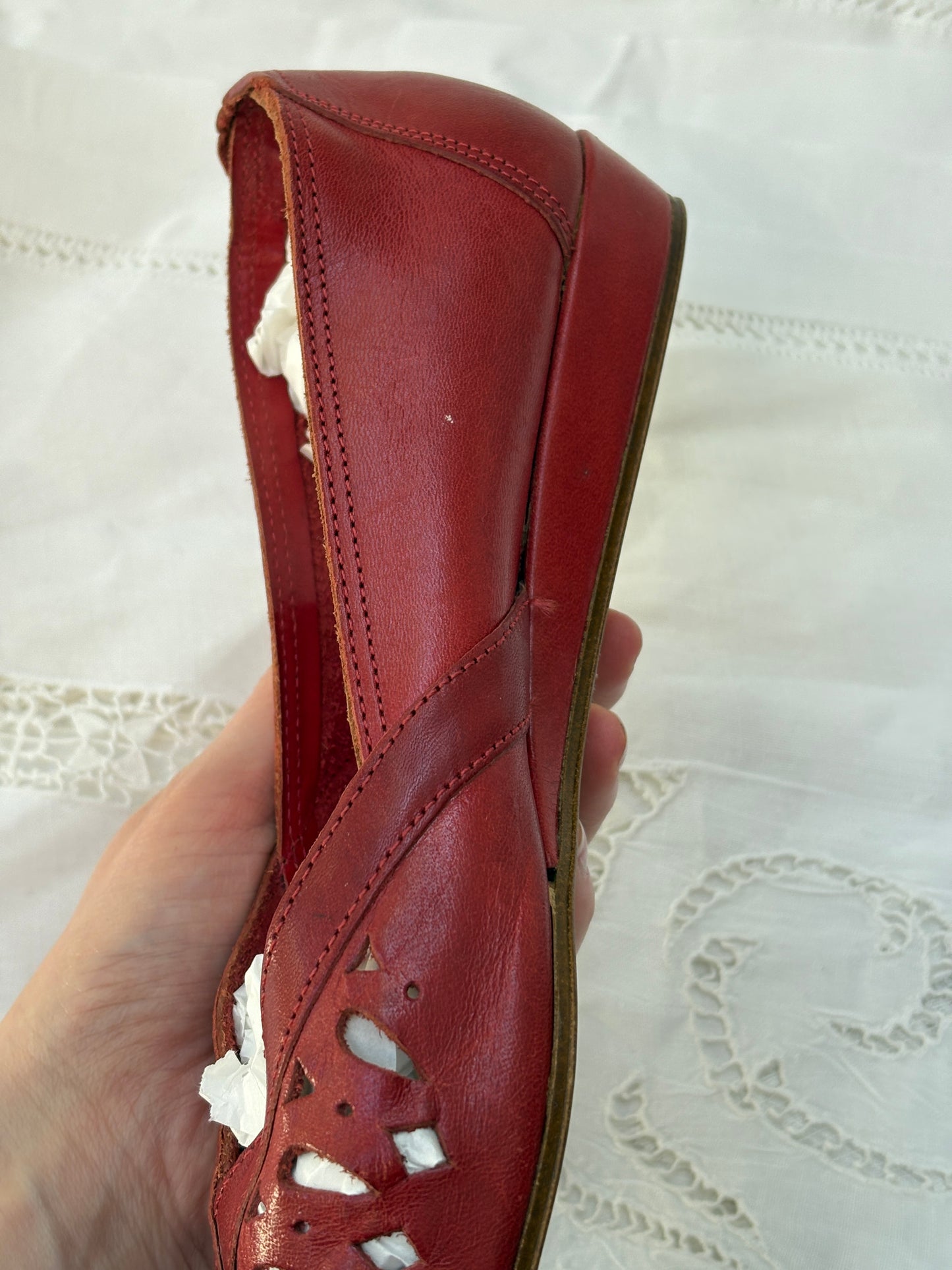1950s 1960s Red Leather Wedge Shoes