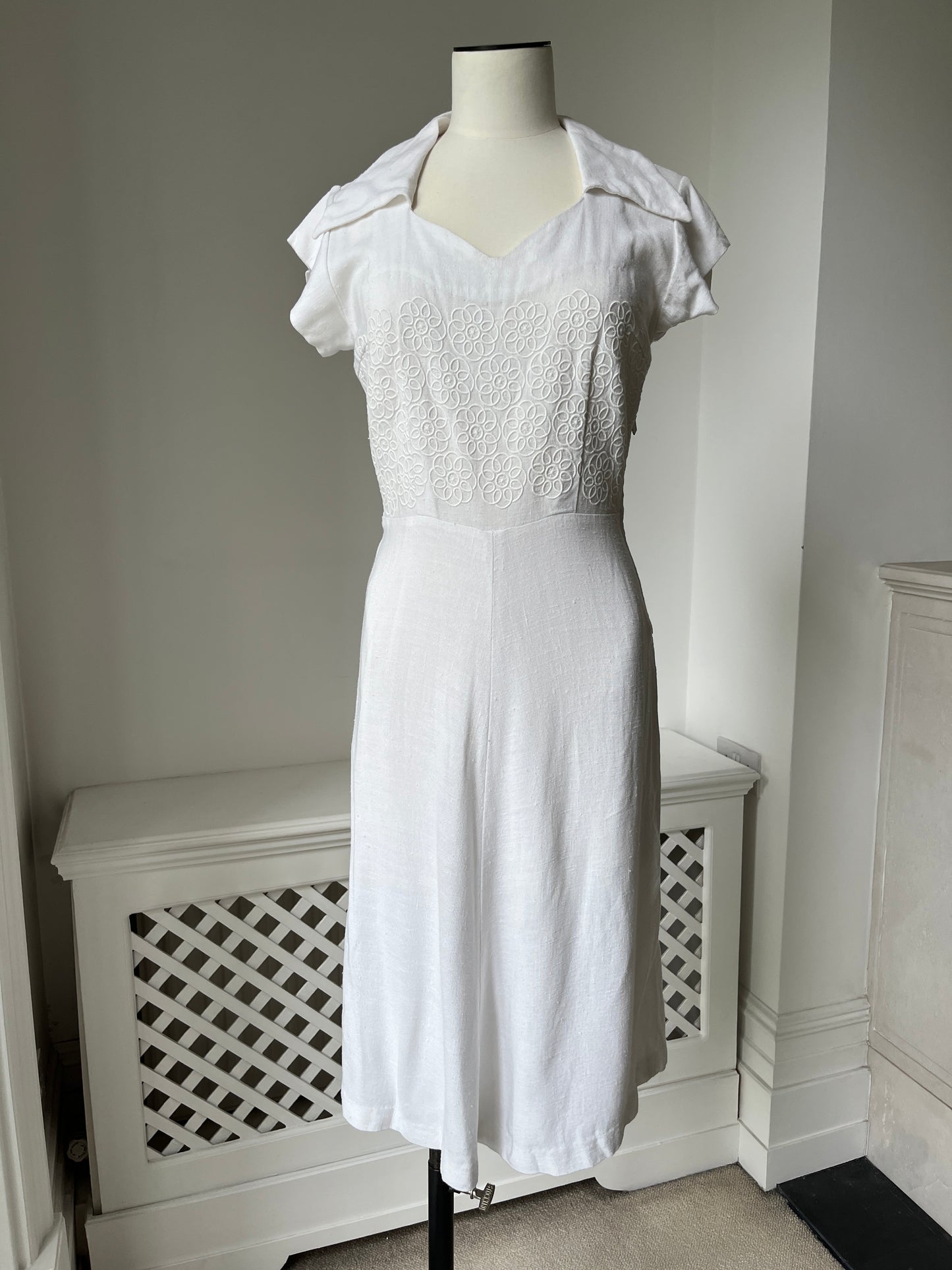 1950s 1960s Slub Cotton White Summer Dress