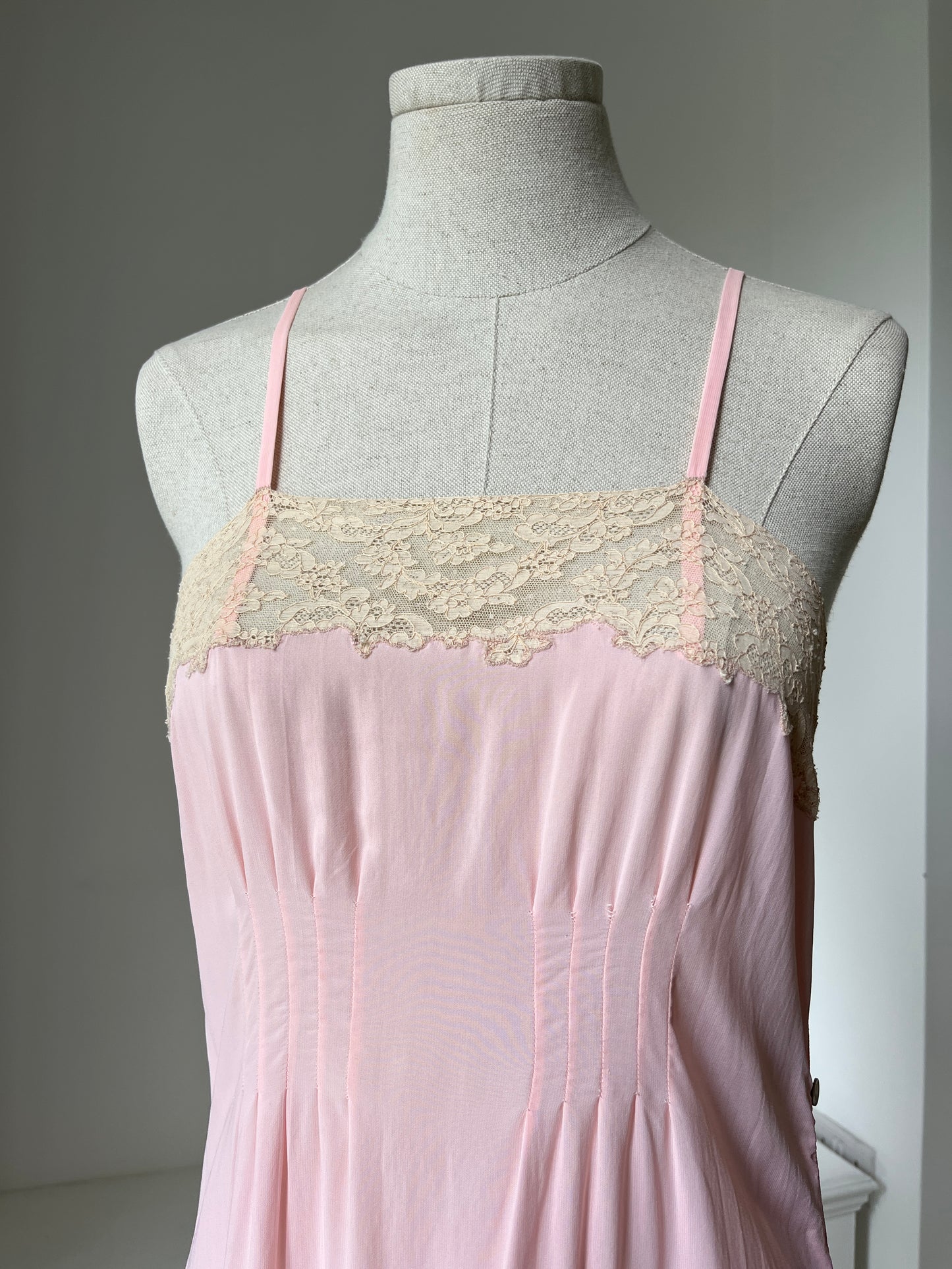 1940s Candy Floss Pink Midi Pink Slip with Lace