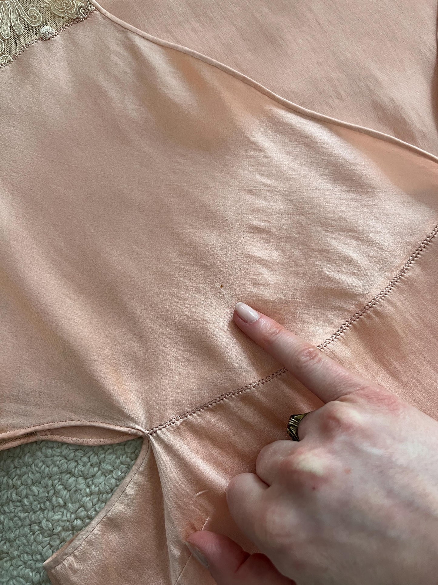 1930s Pink Silk Bed Jacket with Lace