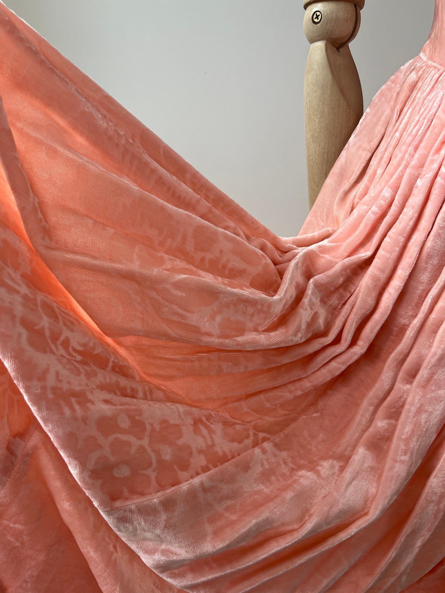 1930s 1940s Pink Velvet 'Lee Delman' Evening Gown