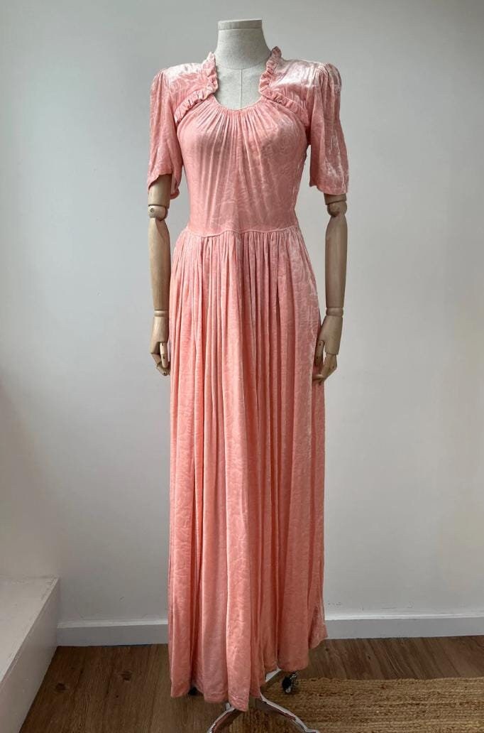 1930s 1940s Pink Velvet 'Lee Delman' Evening Gown