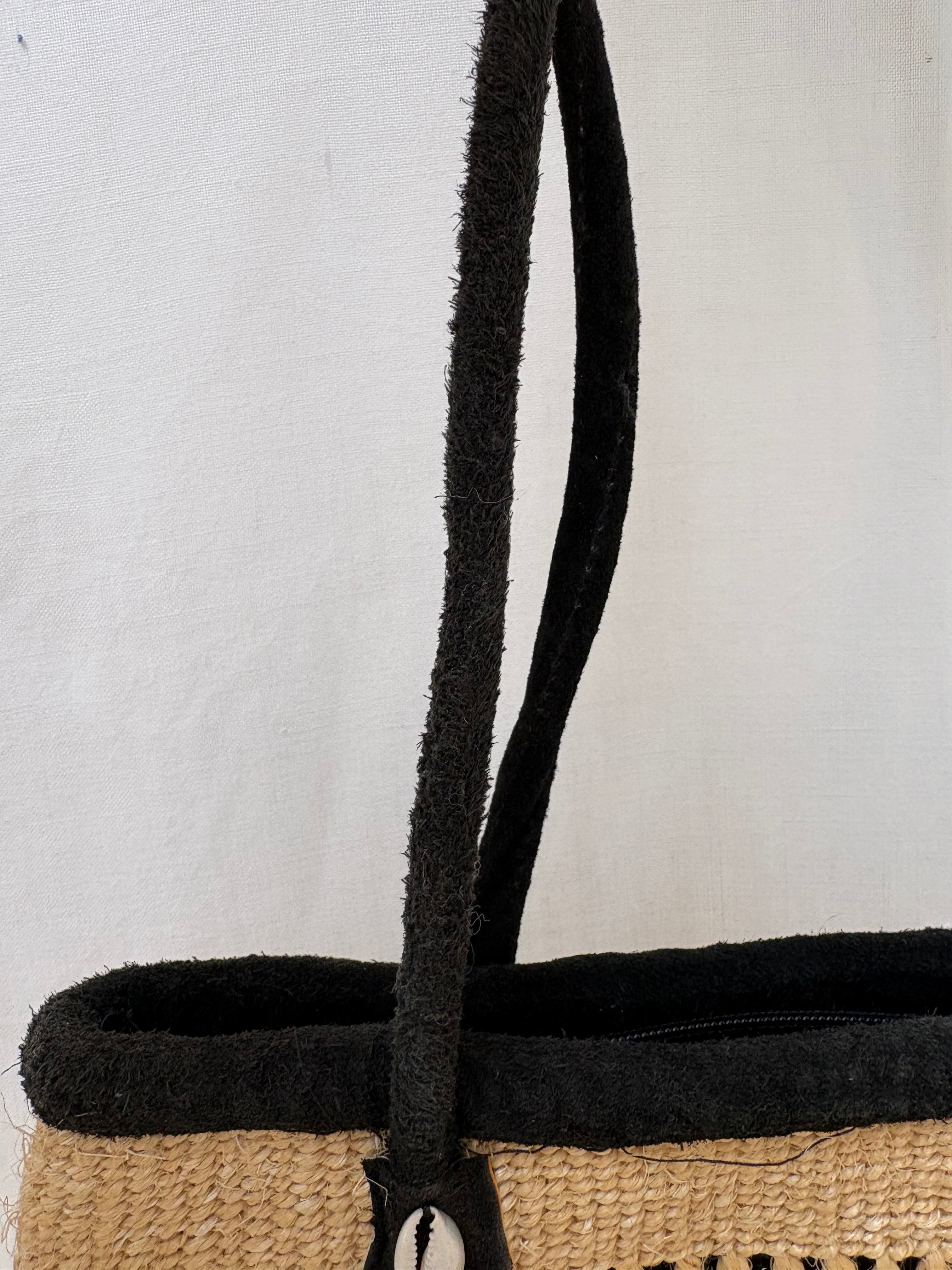 1990s Straw Handbag with Cowrie Shells
