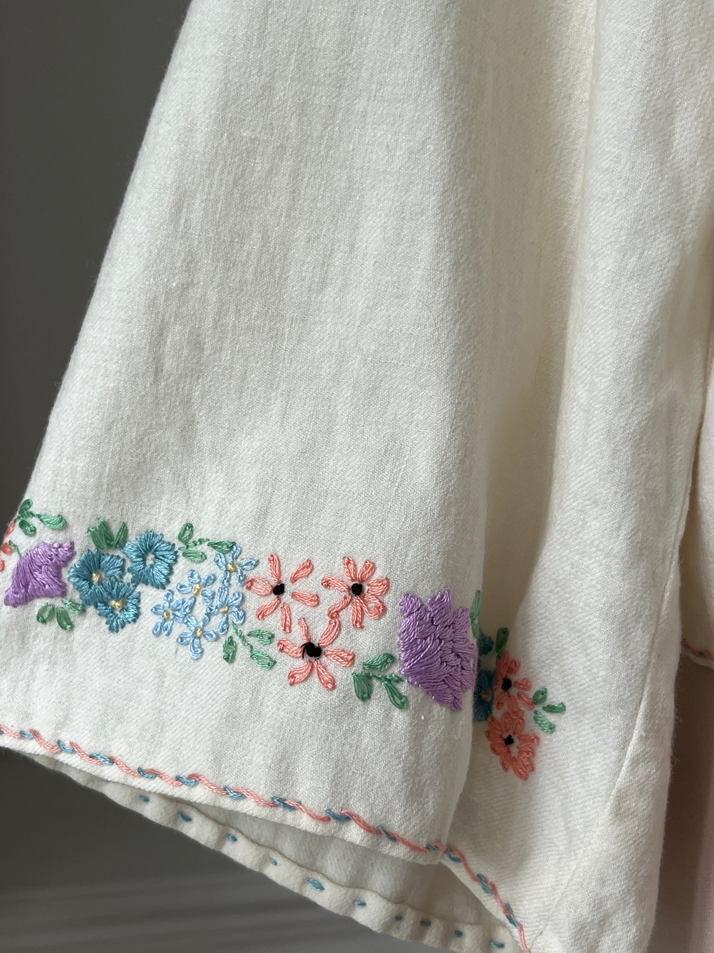 1940s Hand Embroidered Cotton Bed Jacket