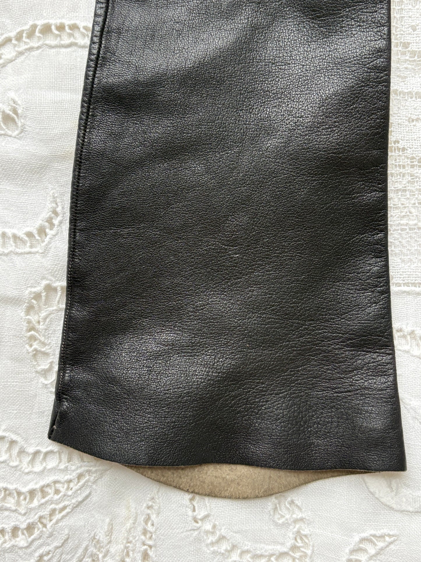 1960s Black Leather Gloves