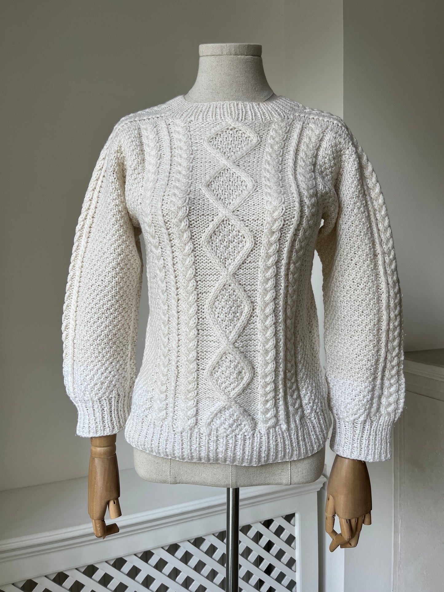 1980s White Hand Knitted Cable Knit Sweater