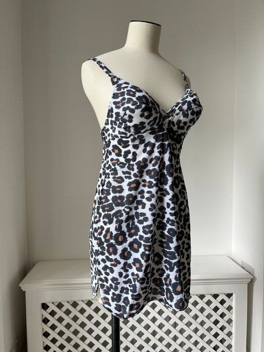1960s *deadstock* 'Jungle Girl from Cameo' New Old Stock Slip (1)