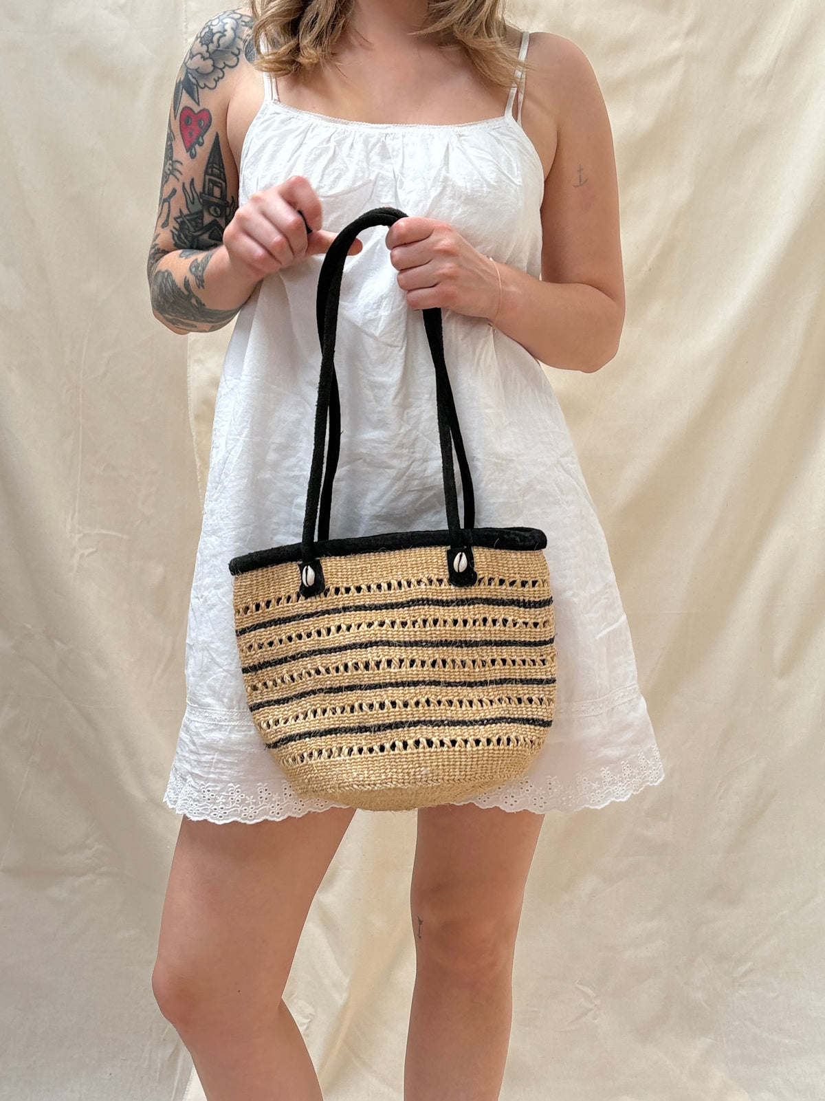 1990s Straw Handbag with Cowrie Shells