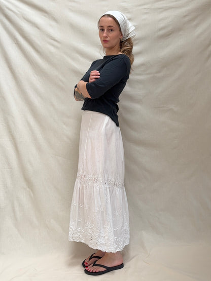 1900s Pure Cotton Petticoat with Floral Embroidery