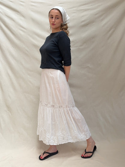1900s Pure Cotton Petticoat with Floral Embroidery