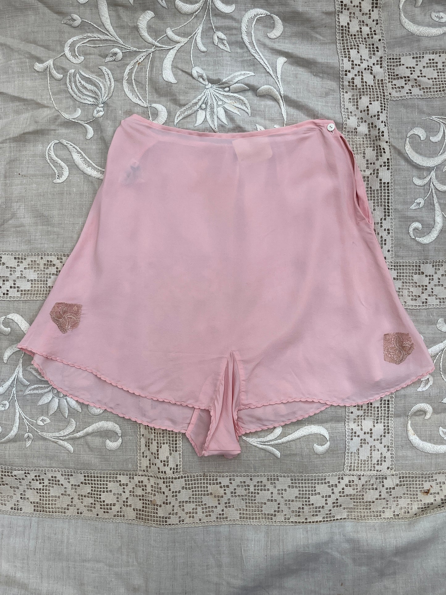 1940s 'CC41' Deadstock Pink Tap Pants