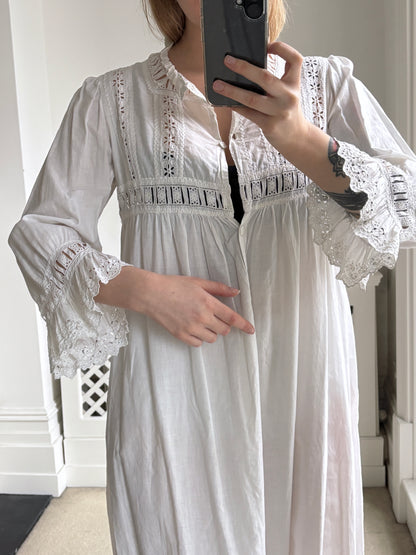 1890s Victorian White Cotton Nightdress with Ribbons