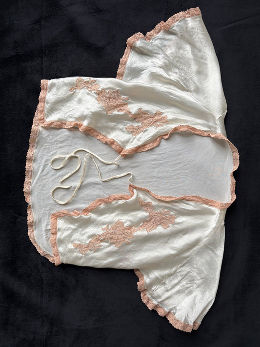 1930s Ultra Cropped Bed Jacket