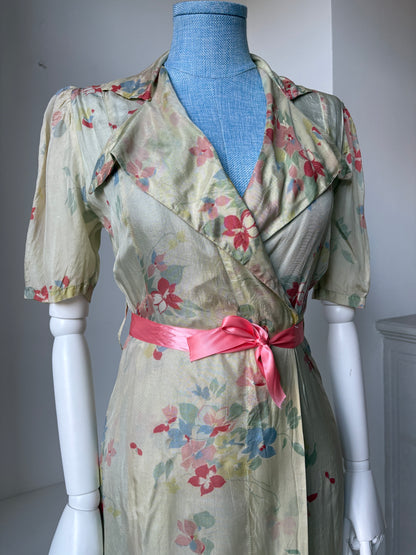 1940s Floral Housecoat