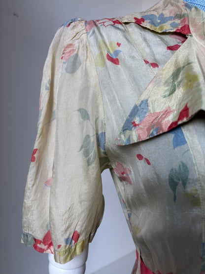 1940s Floral Housecoat