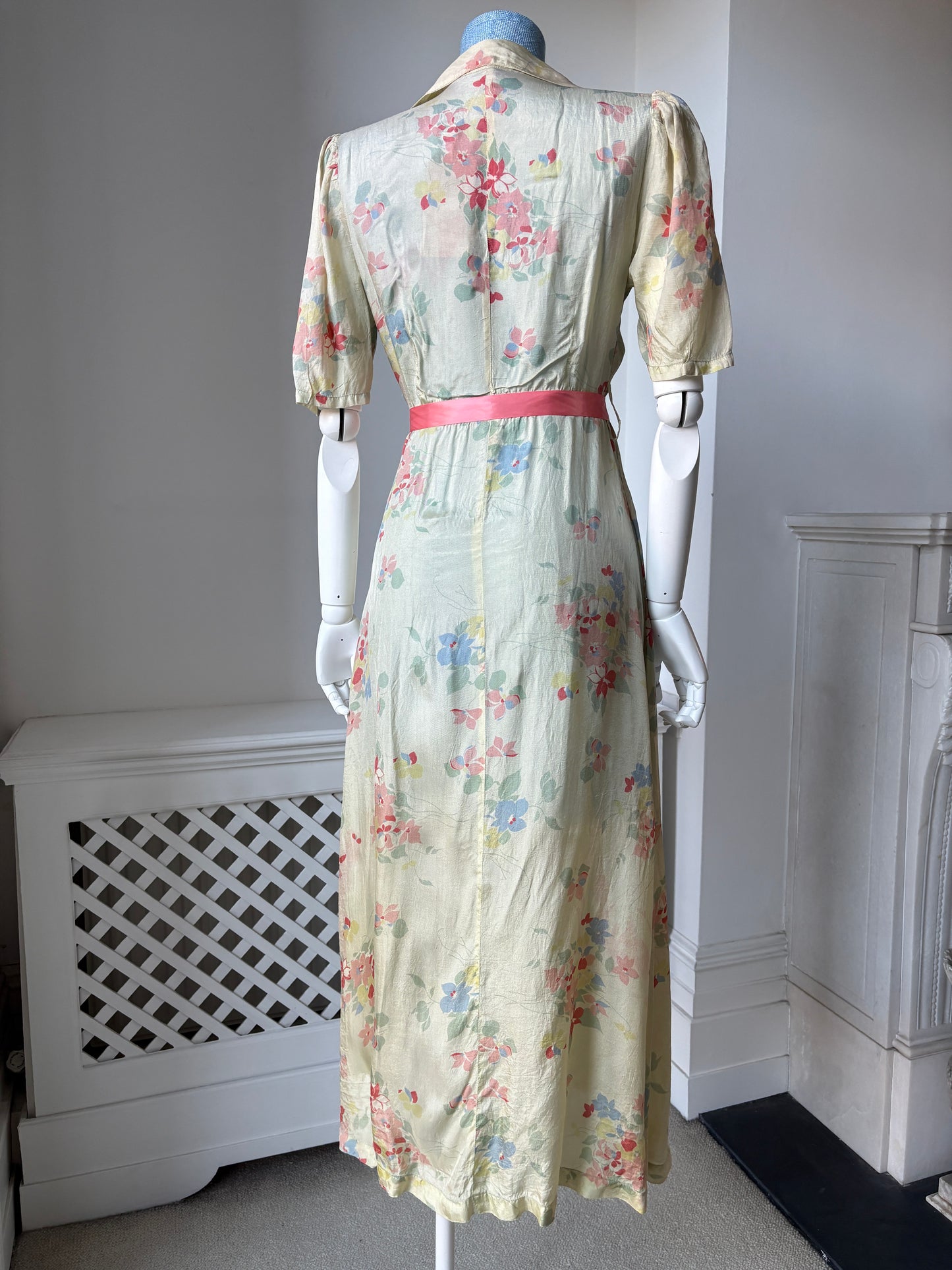 1940s Floral Housecoat