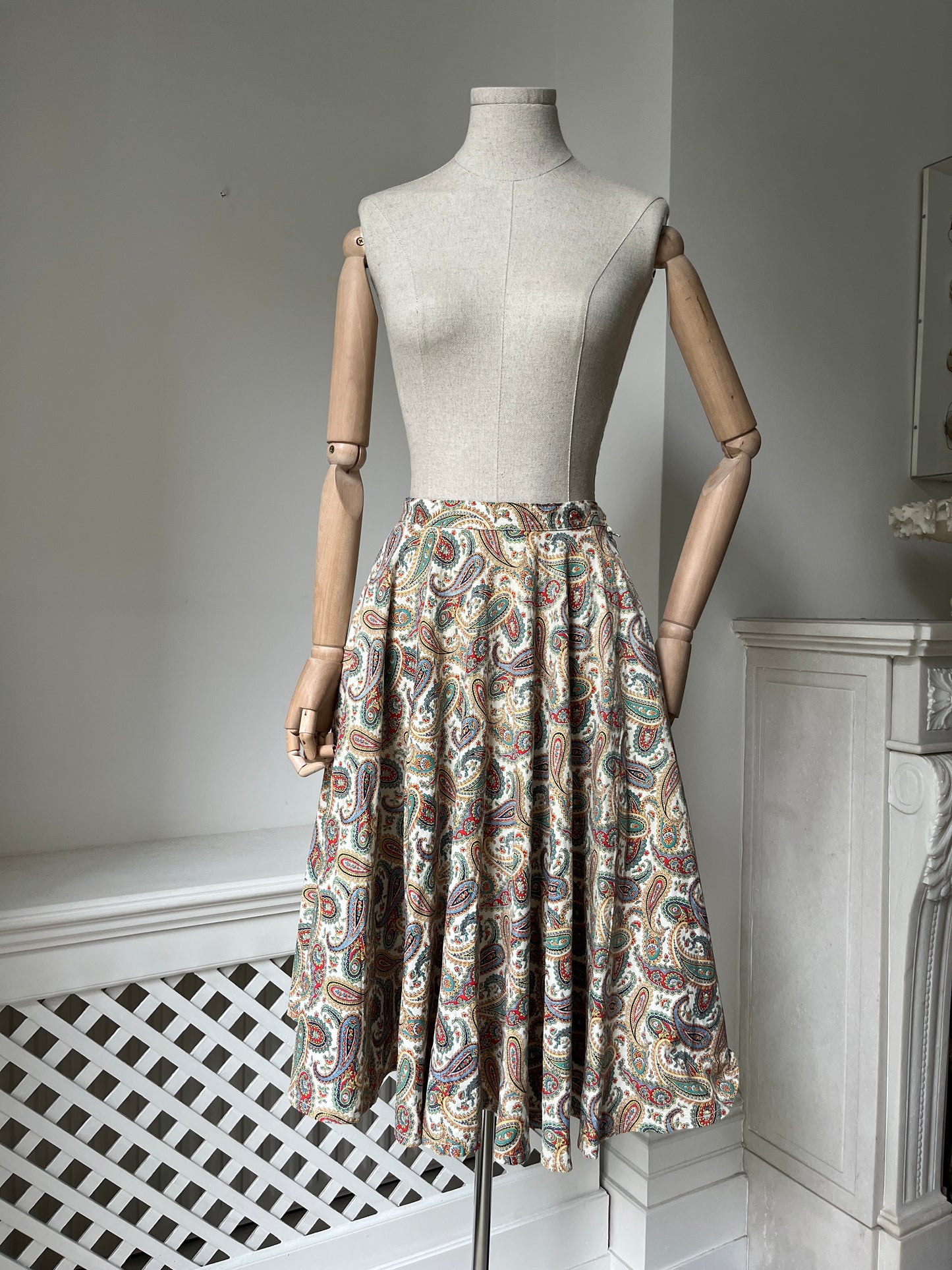 1950s Cotton Paisley Print Circle Skirt