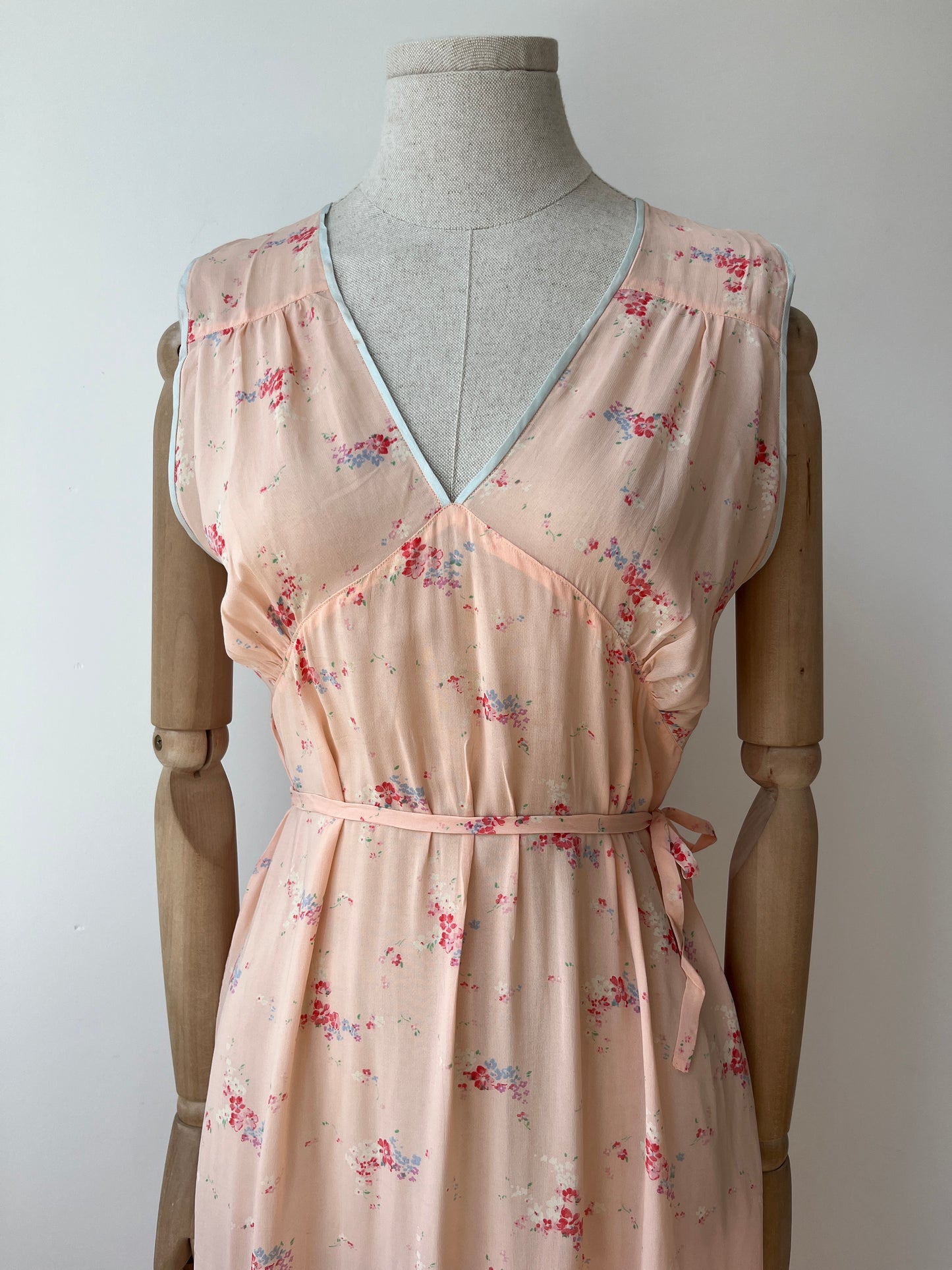 1940s Deadstock CC41 Printed Floral Slip Nightdress