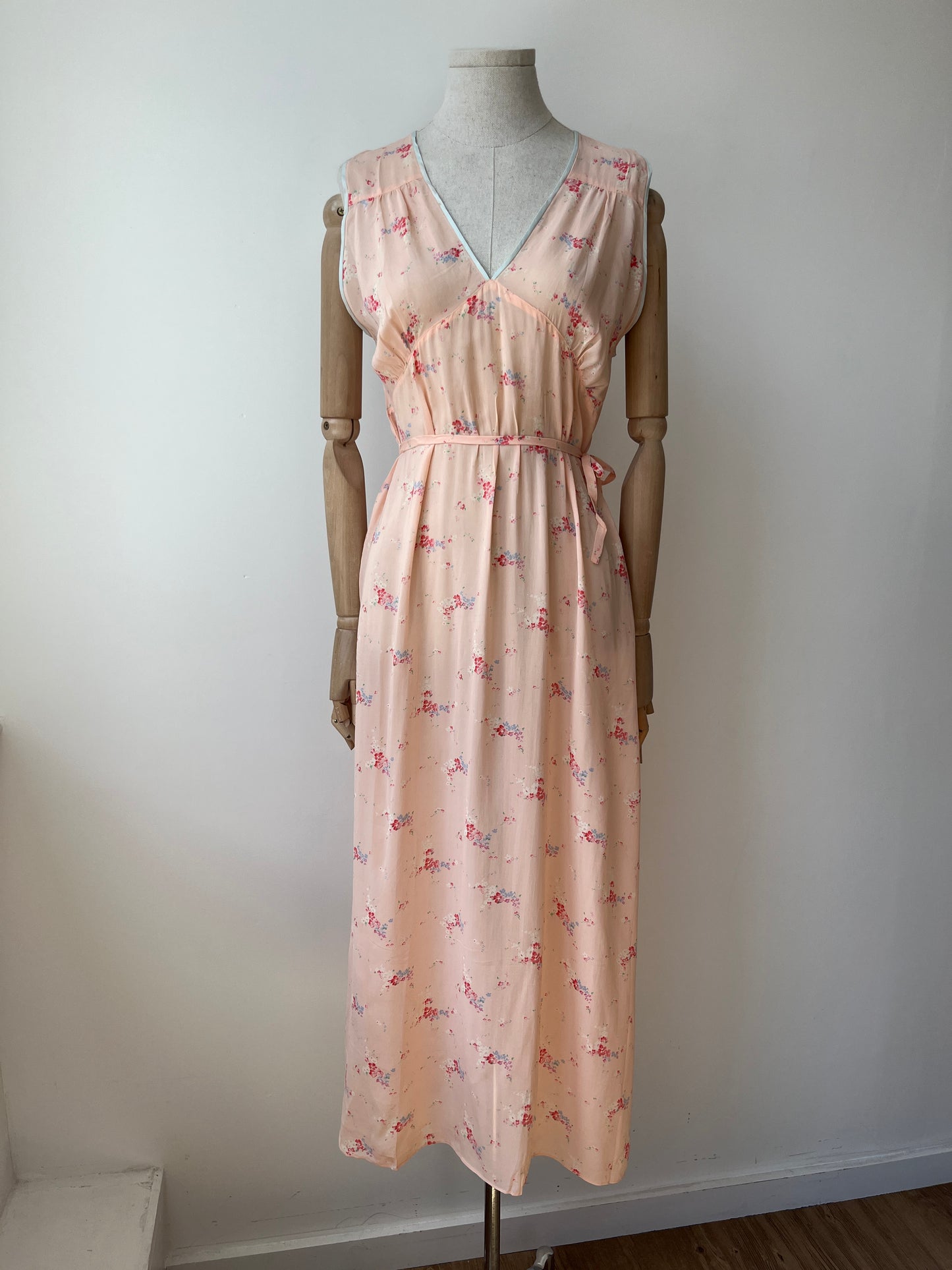 1940s Deadstock CC41 Printed Floral Slip Nightdress