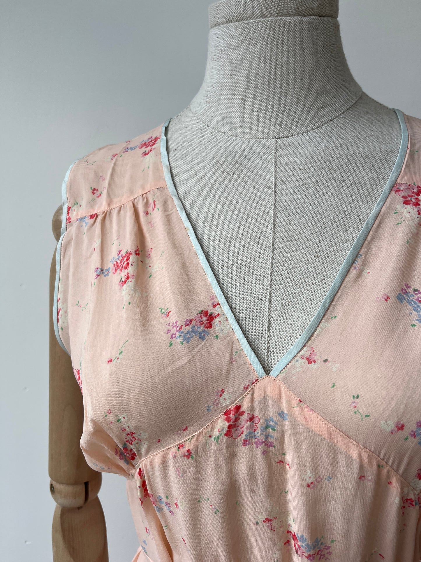 1940s Deadstock CC41 Printed Floral Slip Nightdress