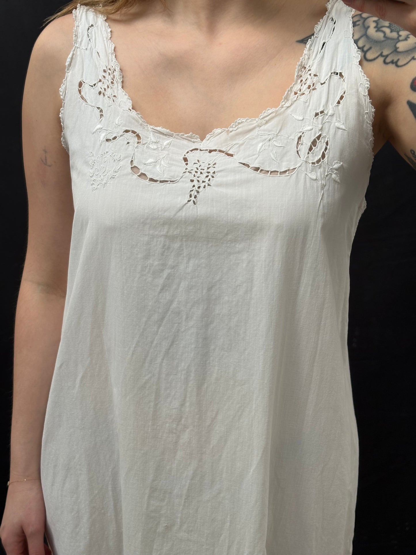 c.1910s White Cotton Sleeveless Nightdress