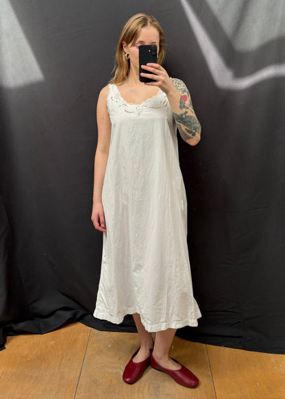 c.1910s White Cotton Sleeveless Nightdress