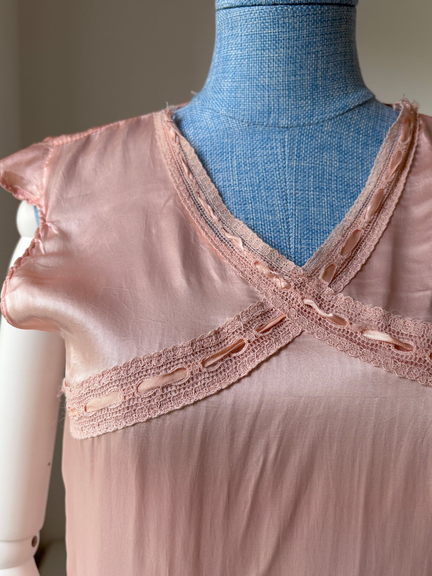 1930s Pink Satin Pyjama Blouse