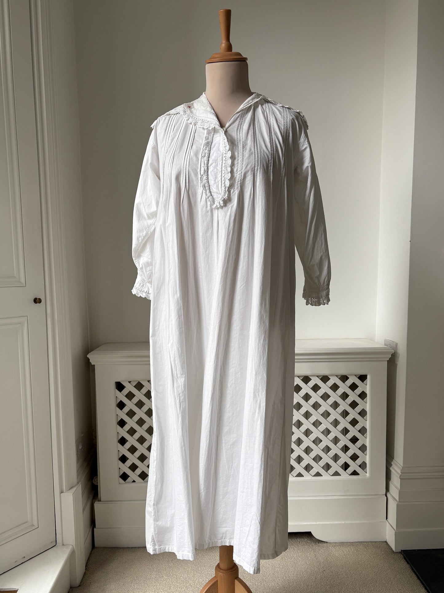 1880s Victorian Cotton Nightdress
