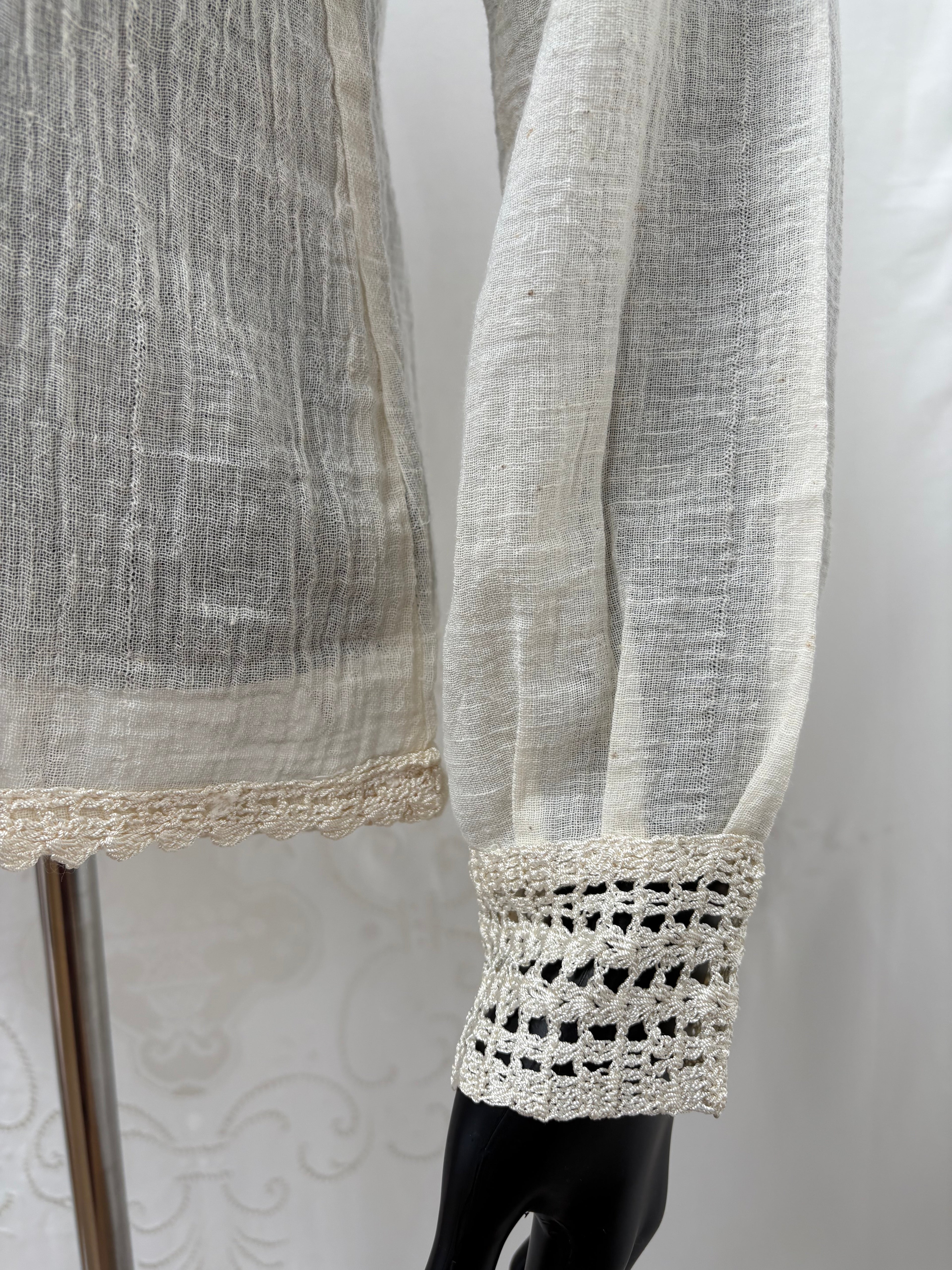 1970s Cheesecloth Cotton Blouse