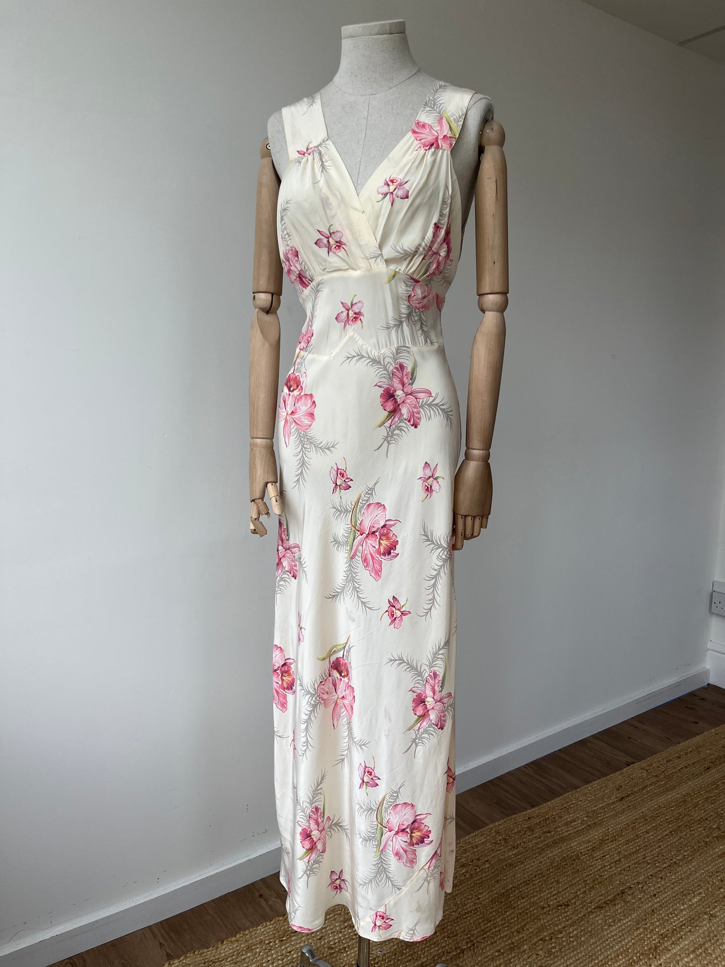 1930s Rare Printed Tropical Flower Print Nightdress Slip