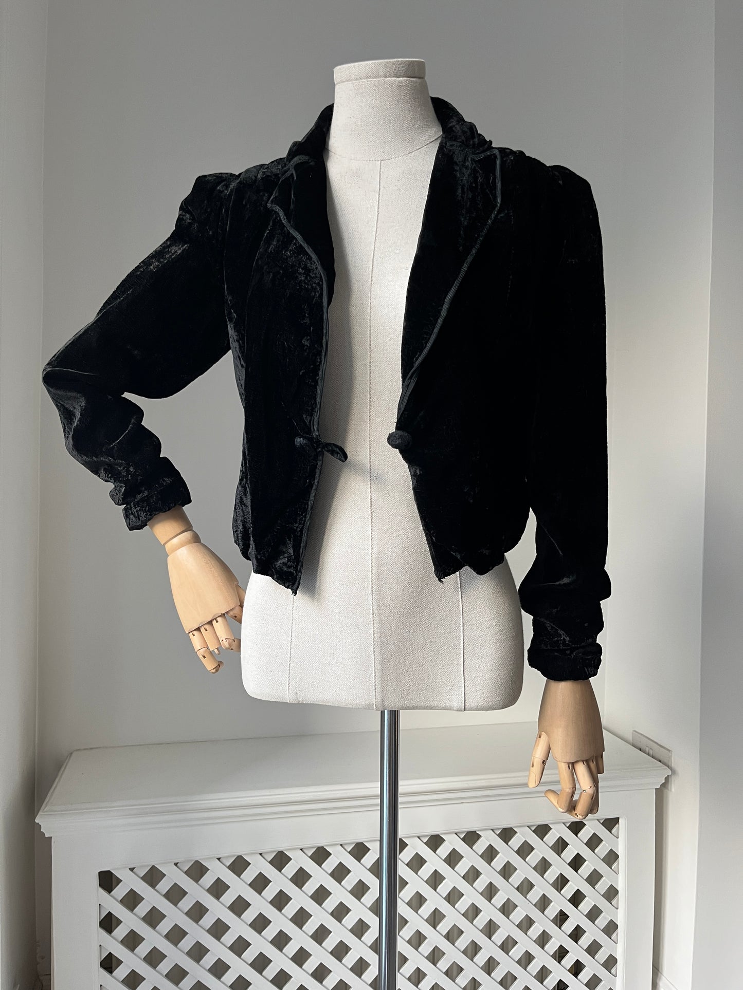 1950s 1960s 'Kay Bee' Black Velvet Jacket