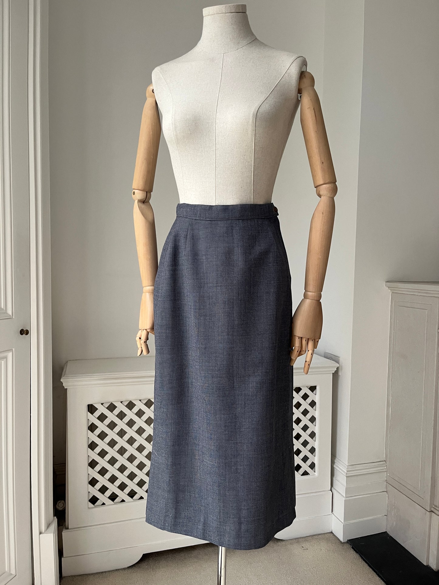 1940s Woven Grey Nipped Waist Skirt Suit